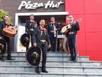 Mariachis en el valle de los chillos en Quito (Cantón)