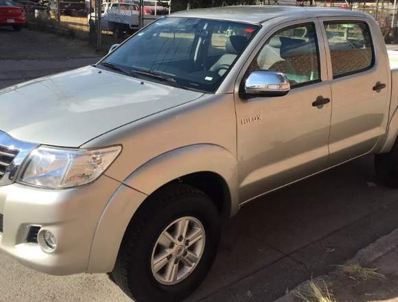 toyota hilux año mod 2015 4x4