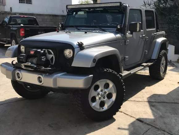jeep wrangler sahara limited 4x4 en Mexicali (Municipio)
