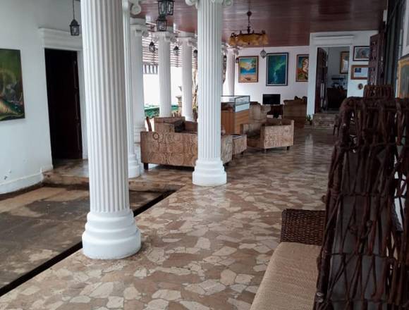 Renta Amplias Oficina en Managua