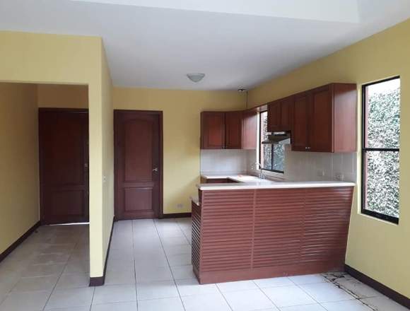 SE VENDE CASA EN TOSCANA CON FINANCIAMIENTO.