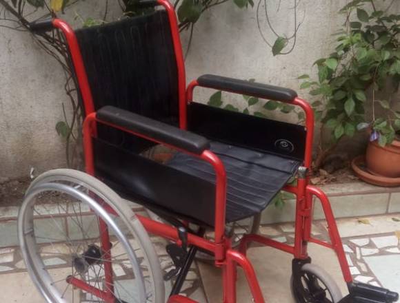 Vendo Silla de Ruedas Plegable