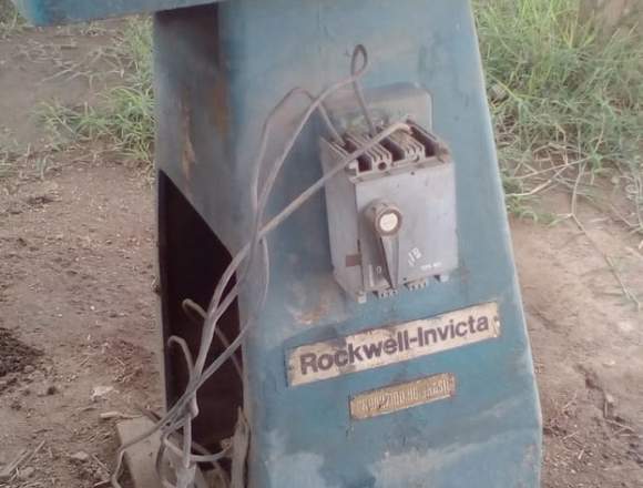 trompo para madera . en San Pedro Totolápam (Municipio)