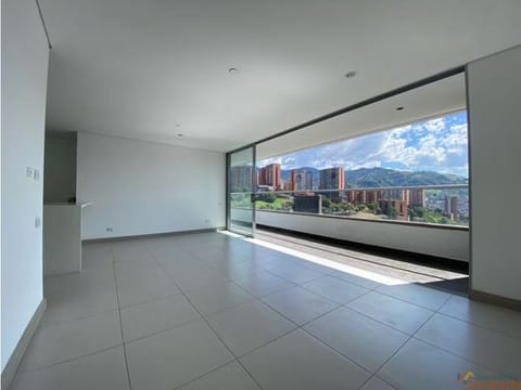 ARRIENDO APARTAMENTO - LOMA DEL CHOCHO, ENVIGADO P16