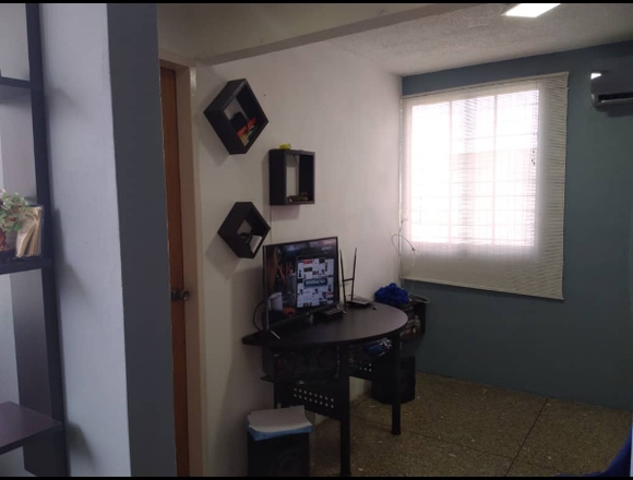 Venta de hermoso apto en los Guayos en Los Guayos (Municipio)