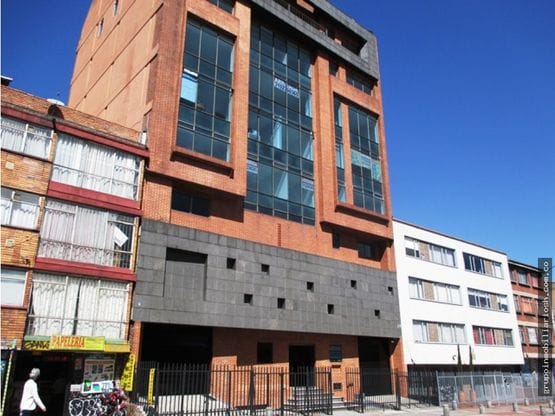 Arriendo oficina 803 chapinero de 23,6mt un espacios baños comunales