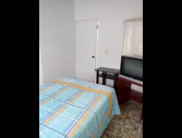 ALQUILO COMODA HABITACION AMOBALDA