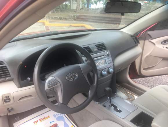 Toyota Camry LE 2007, buenas condiciones en Santo Domingo Norte (Municipio)