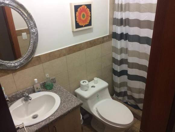 ROOM FOR RENT - $250 PRIVATE BUILDING,LA FLORESTA en Quito (Cantón)