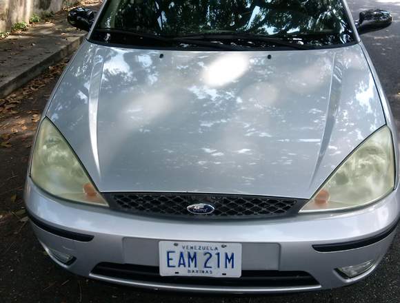 SE VENDE FORD FOCUS SINCRONICO en Trujillo (Municipio)