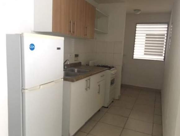 18-8599 AF Cómodo apto en Carrasquilla se vende