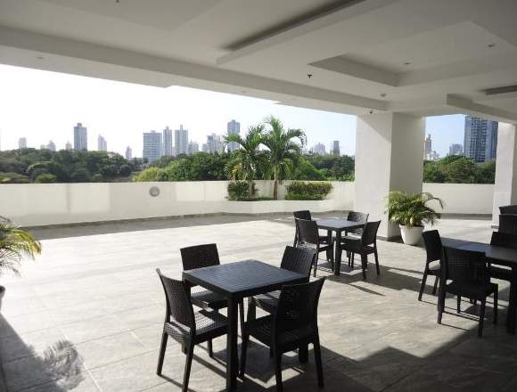 19-158 AF Compre hermoso apto. en Carrasquilla en Panamá (Distrito)