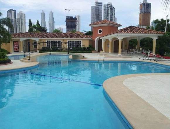 19-3929 AF Hermosa casa en Costa del Este se vende en Panamá (Distrito)