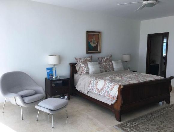 18-3646 AF Imponente apto se vende Altos del Golf en Panamá (Distrito)
