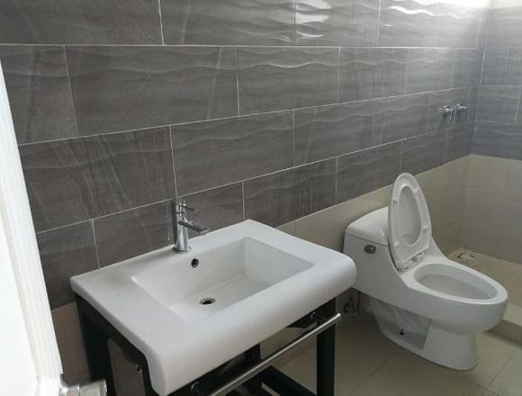 18-8086 AF Venta gran apartamento en Paitilla en Panamá (Distrito)
