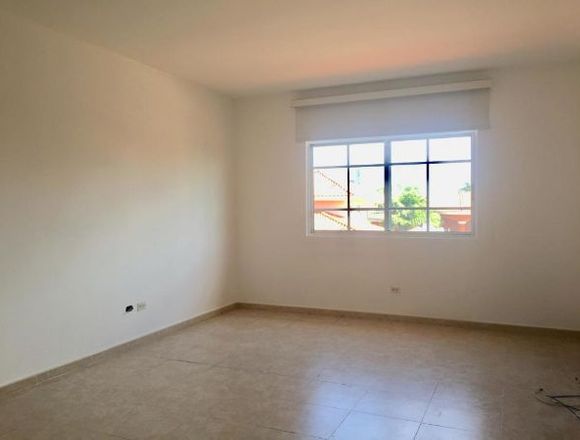 18-8689 AF Se Vende Casa en Costa del Este en Panamá (Distrito)