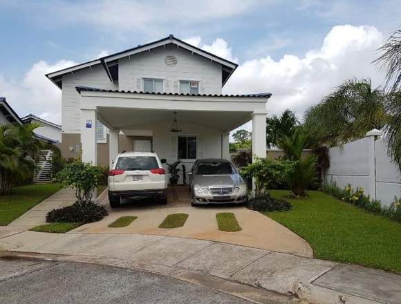 19-3628 AF Se vende hermosa casa en Vista Alegre en Arraiján (Distrito)
