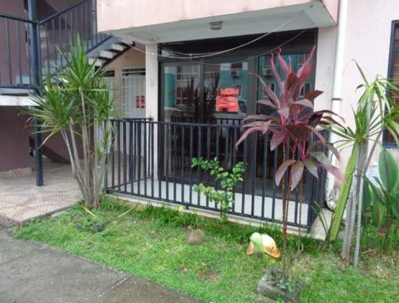 19-5864 AF Se vende práctico apto. en Río Abajo en Panamá (Distrito)