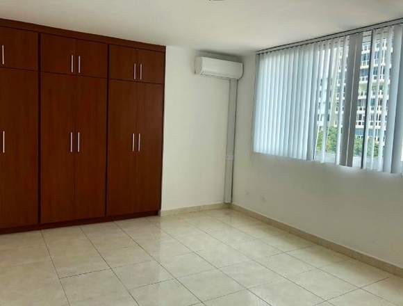 19-6949 AF Se vende gran apto. en El Cangrejo en Panamá (Distrito)