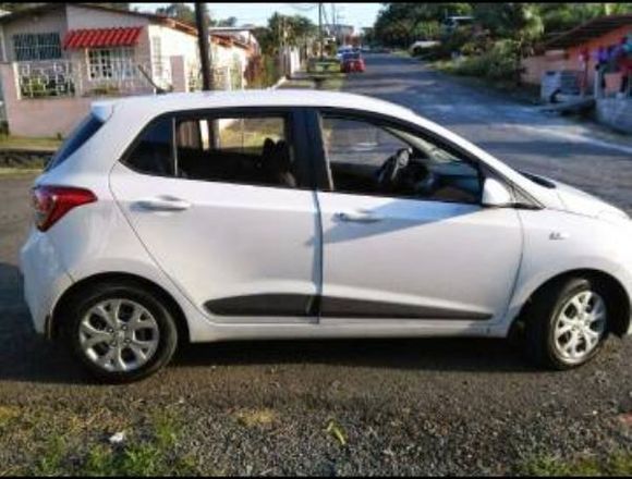 Se vende piezas de grand i 10 año 2015 en Donoso (Distrito)