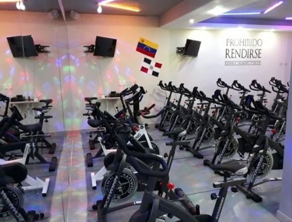 Sala de Deportes Multifuncionales, Spinning , TRX
