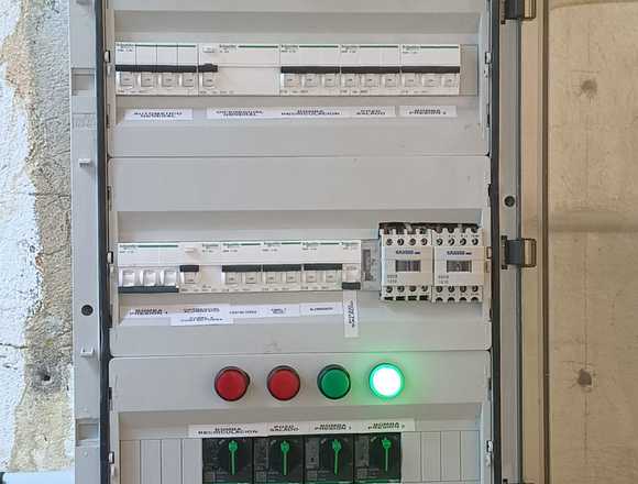 INSTALACIONES ELÉCTRICAS O DE ILUMINACIÓN