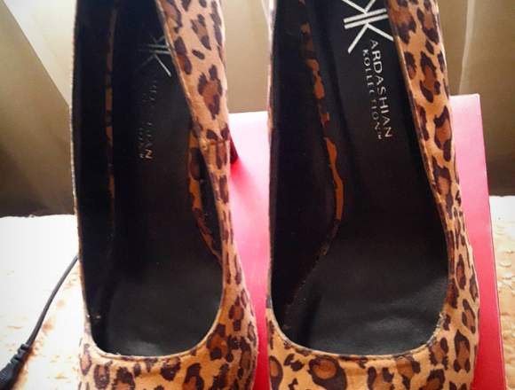Tacones Kardashian Kollection en Cartago (Cantón)