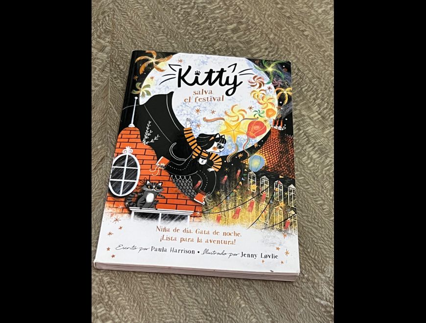 Kitty salva el festival en Santo Domingo de Guzmán (Municipio)