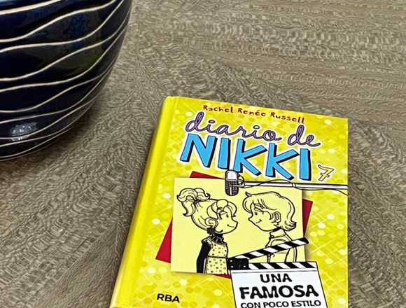 El diario de Nikki, una famosa con poco estilo en Santo Domingo de Guzmán (Municipio)