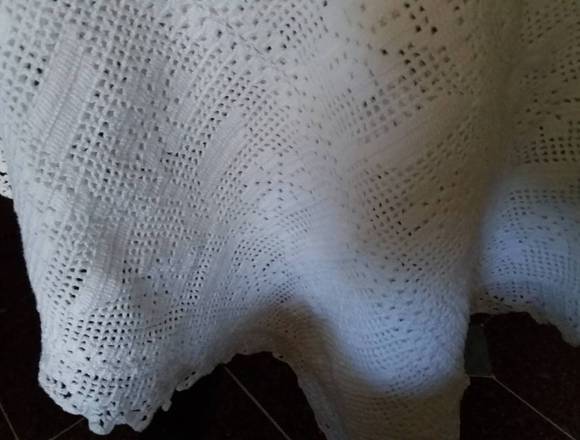 Vendo Mantel tejido de 6 puestos blanco