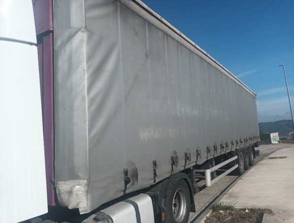 SEMIRREMOLQUE tauliner Montenegro