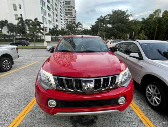SE VENDE MITSUBISHI L200 SPORTERO en Panamá (Distrito)