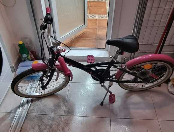 BICICLETA B-TWIN 500 ROSA PARA NIÑA en Sitges (Municipio)