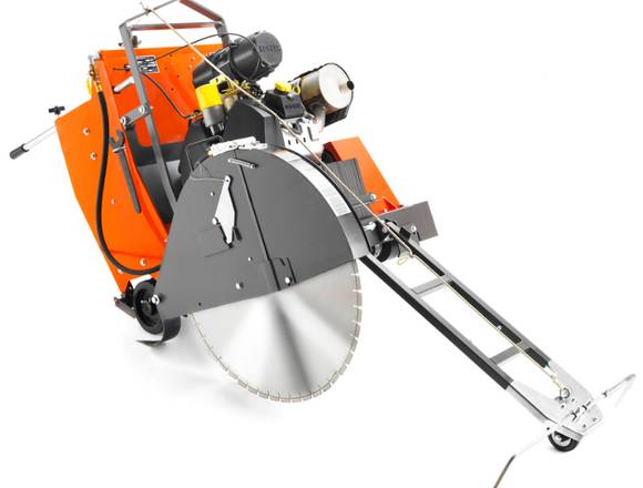 CORTADORA DE PISO MARCA HUSQVARNA MODELO FS3500 en San Juan del Río (Municipio)