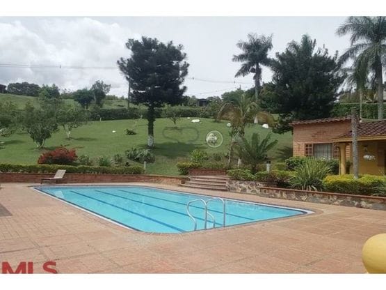 Finca Recreativa en venta en V. Yarumito, Barbosa