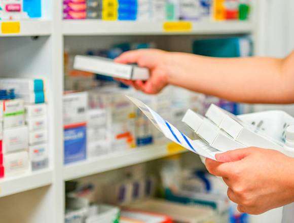 DE OPORTUNIDAD SE REMATA FARMACIA en Santo Domingo (Cantón)