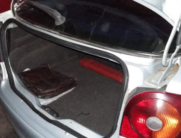 renault megane coupe 1.6 en Lago Buenos Aires (Localidad)