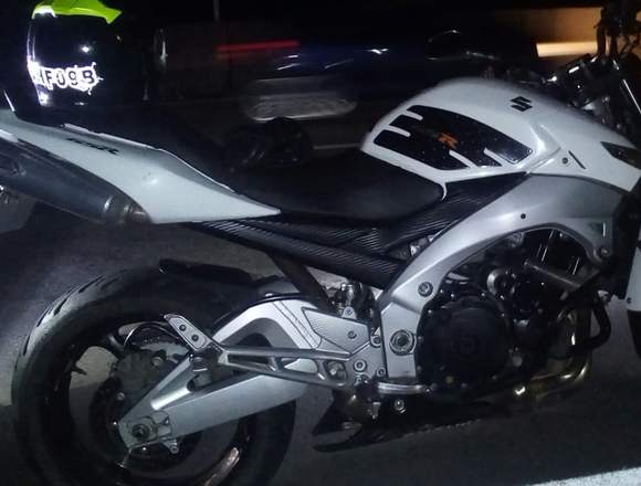 Moto GSR 600 en Perfectas Condiciones en Risaralda (Municipio)