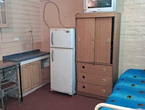 PIEZA AMOBLADA WC PRIVADO 14 VICUÑA A 3C METRO en La Florida (Comuna)