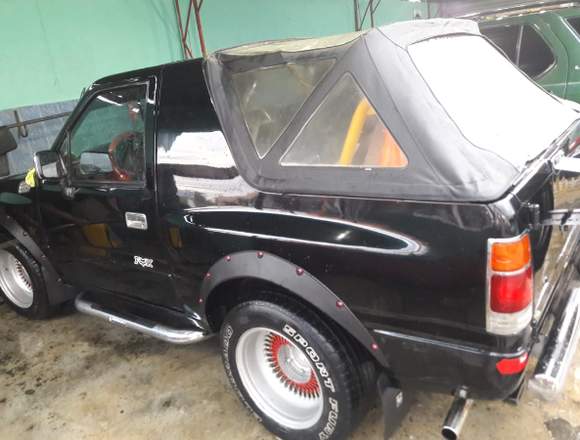 Isuzu, KB, en buenas condiciones, año 1992 en Santo Domingo de Guzmán (Municipio)