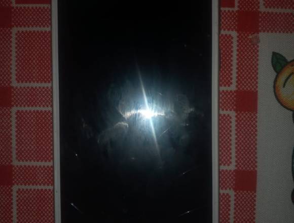 Vendo un celular Huawei Y5 2018 color dorado