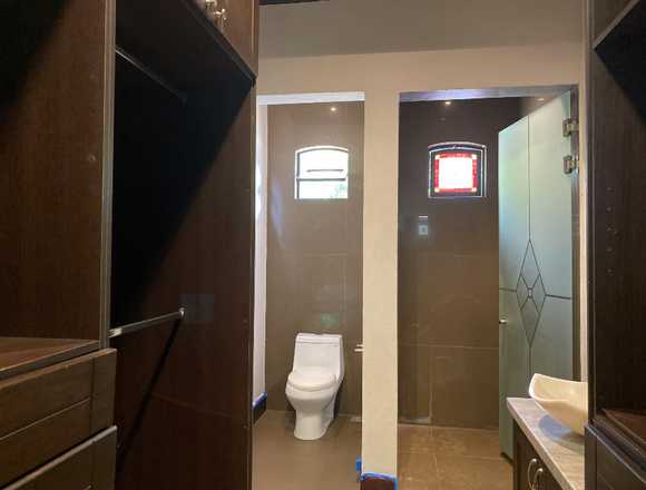 Venta de Casa Alajuela la Guacima 23-904