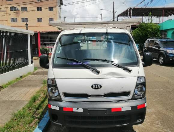Vendo camio Kia con estructura es para cargar pvc en Panamá (Distrito)