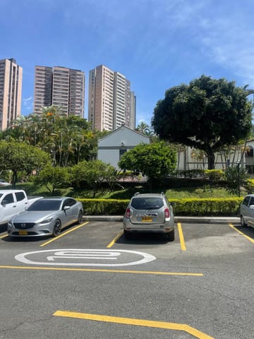 🏡 CASA ESQUINERA EN UNIDAD CERRADA – SABANETA en Medellín (Municipio)