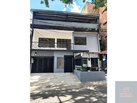 BODEGA DE 380 METRO EN SAN JOAQUIN . LAURELES