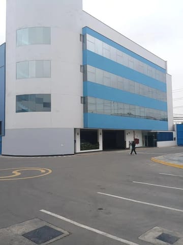 Alquiler de Planta Industrial en Ate en Santa Anita (Lima 43) (Distrito)