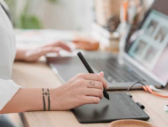 Seeking Creative Logo Designer - $15-$30 per Hour