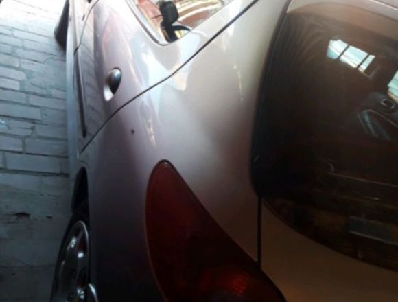 peugeot 206 mod 2011 nafta y gnc aire y direccion en Cordoba (Localidad)