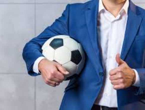 Comercial equipo de fútbol en Madrid (Municipio)