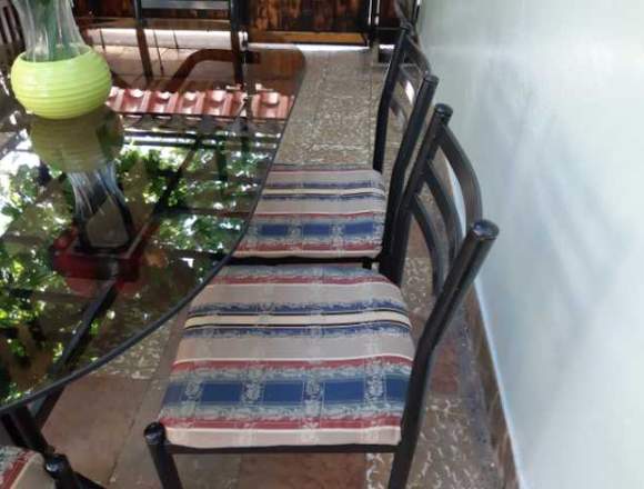 Comedor usado en muy buenas condiciones en Lo Prado (Comuna)